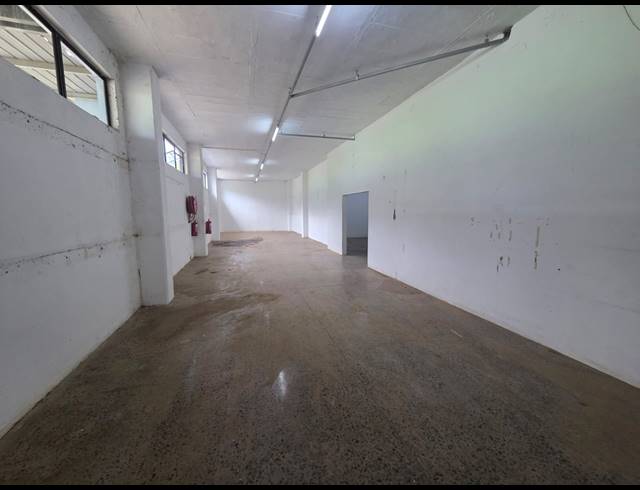 3,000M² WAREHOUSE FOR SALE IN RIVERHORSE VALLEY